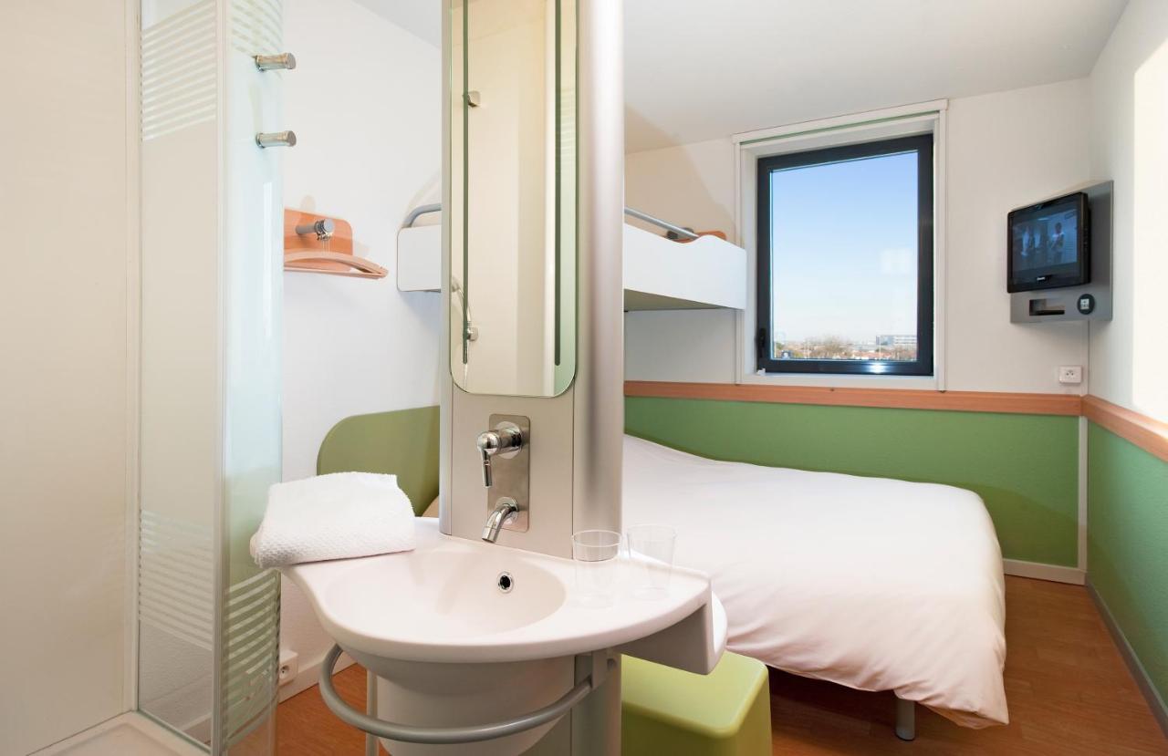 Ibis Budget Toulouse Aeroport Blagnac Bagian luar foto