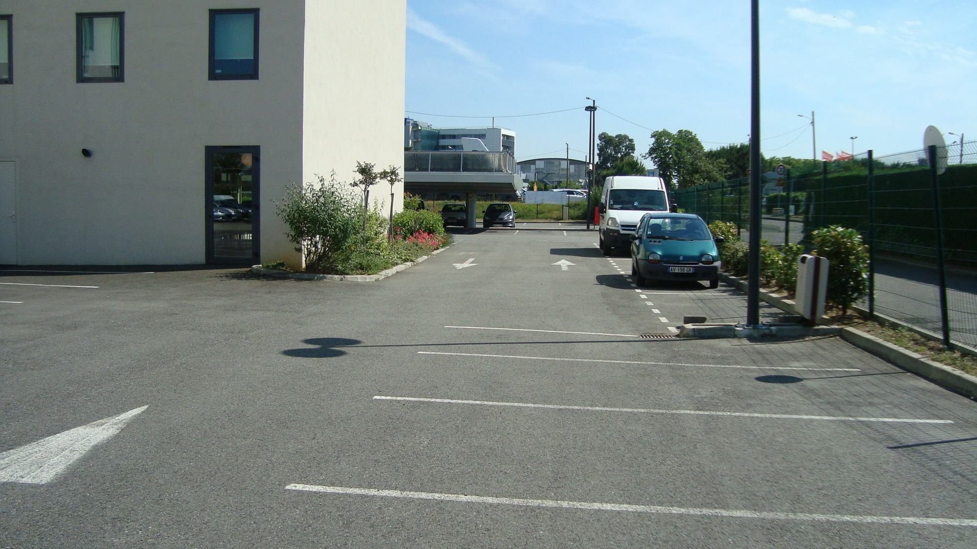 Ibis Budget Toulouse Aeroport Blagnac Bagian luar foto